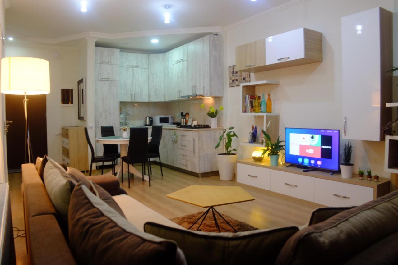 Ameri Plaza Green Apartments Tbilisi Buitenkant foto